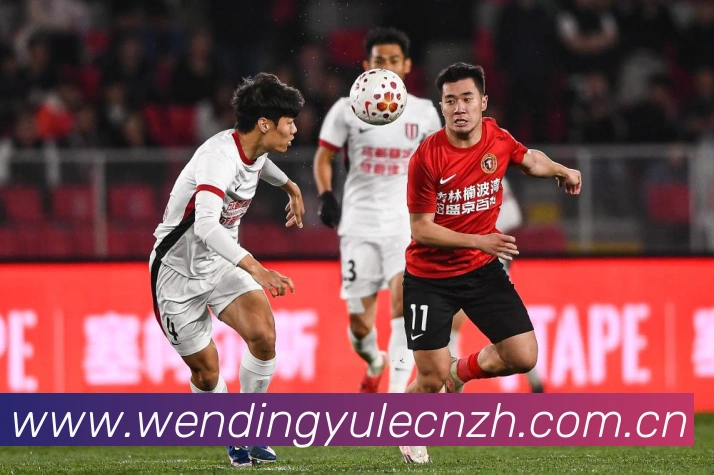 刘翔田径辉煌瞬间与跨栏传奇成就全面回顾:最新赛事动态与深度分析 刘翔田径辉煌瞬间与跨栏传奇成就全面回顾:最新赛事动态与深度分析